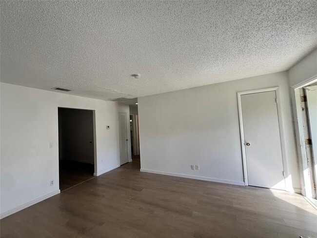 Photo - 3321 Grove Rd