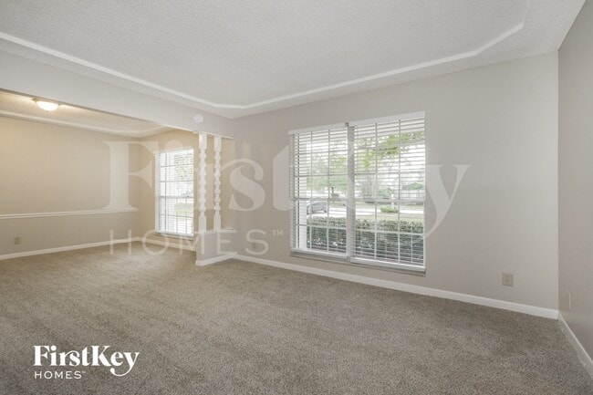 Photo - 2410 Oakdale Dr N