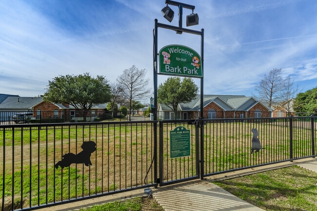 Siena Apartments apartments — community photo