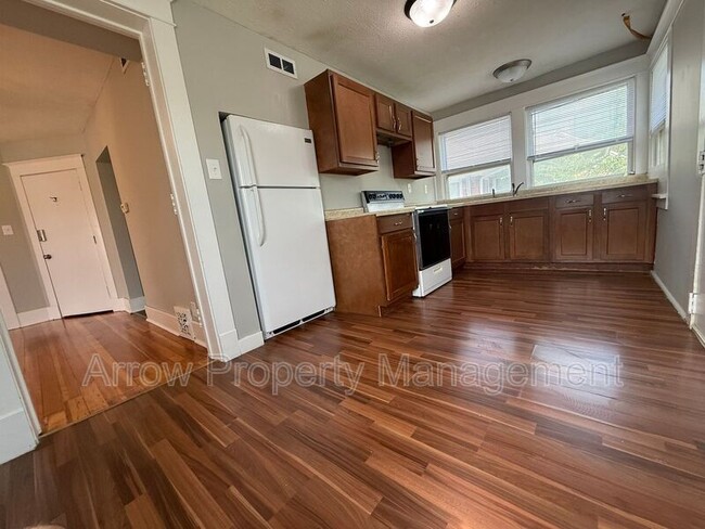 Photo - 1820 A St Unit 2