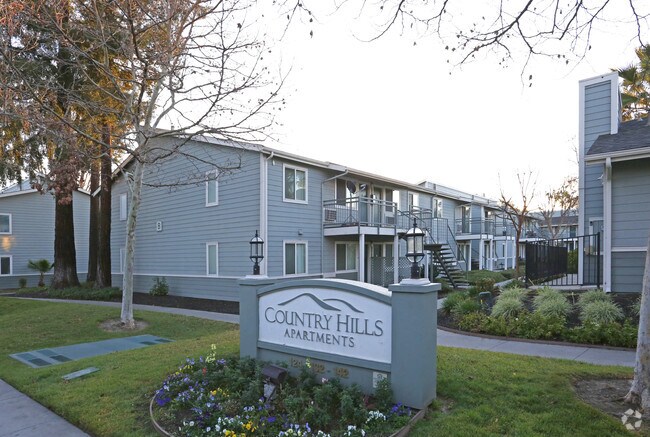 Photo - Country Hills Apartments