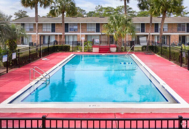 Piscina - The Park at River City