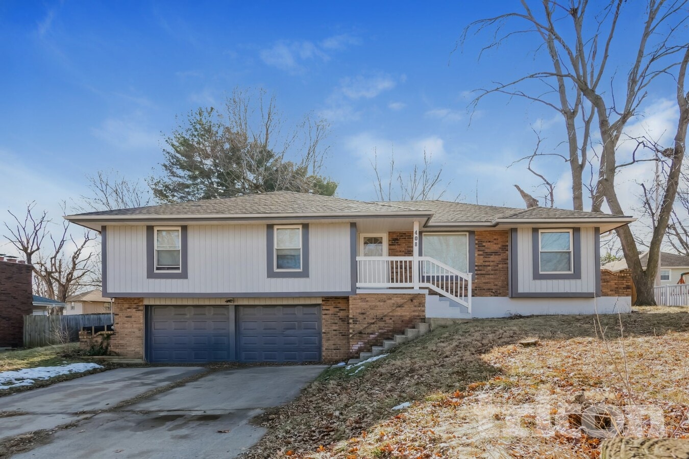 Photo - 408 NW Palmer Dr