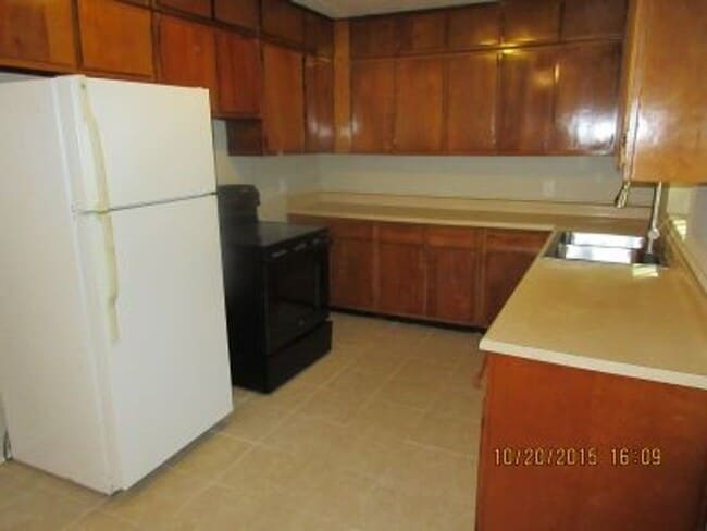 Photo - 832 Arkansas St