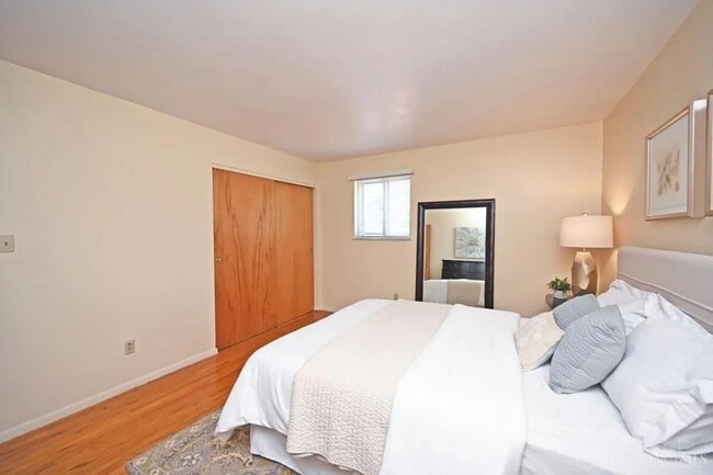 Photo - 8608 Linderwood Ln