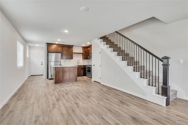 Photo - 724 N Date Ave
