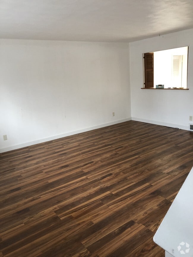 Building Photo - 506 10th Ave Rental