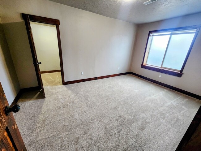 Photo - 14249 S Knapper Way