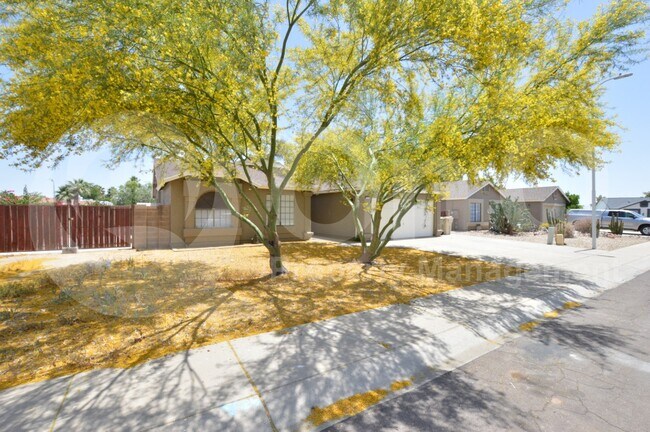 Building Photo - 6609 N 85th Dr Rental