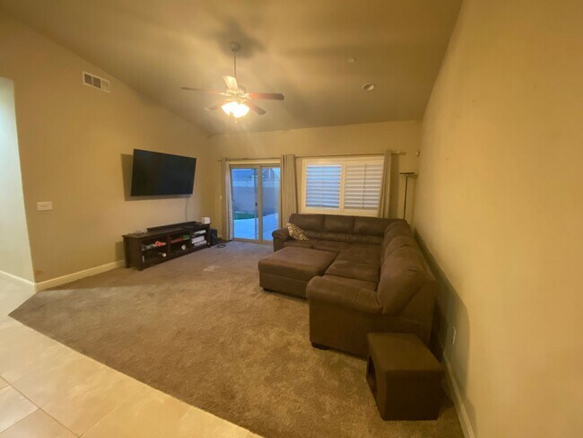 Photo - Move into Northwest Hanford and relax in your spa!