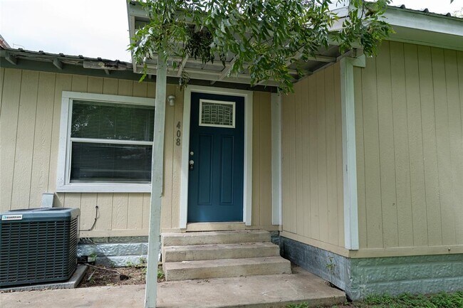 Photo - 408 San Saba St