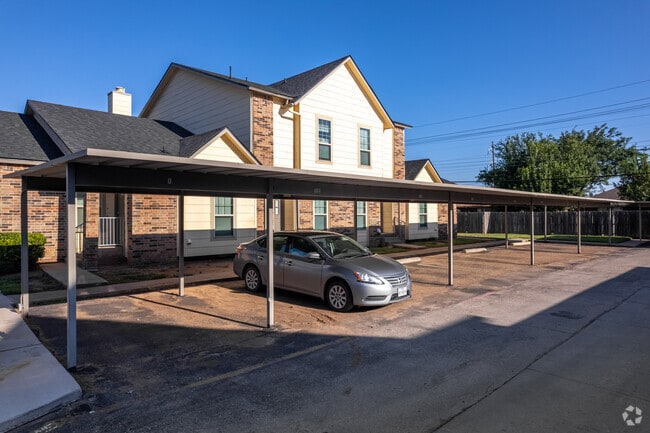 Covered Parking - Quail Creek Apts.