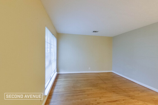 Photo - 2405 Pomona Dr