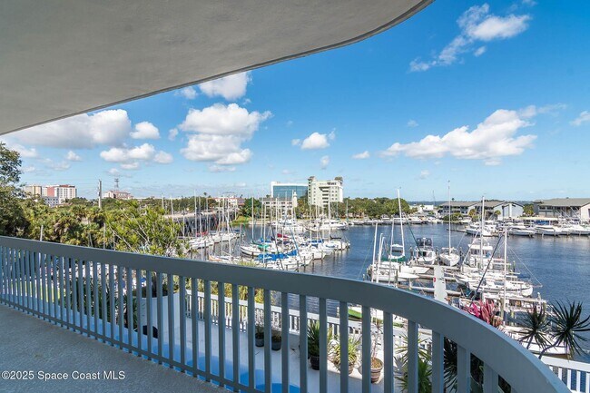 1208 E River Dr