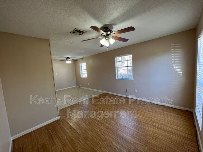 Photo - 418 Failla Rd