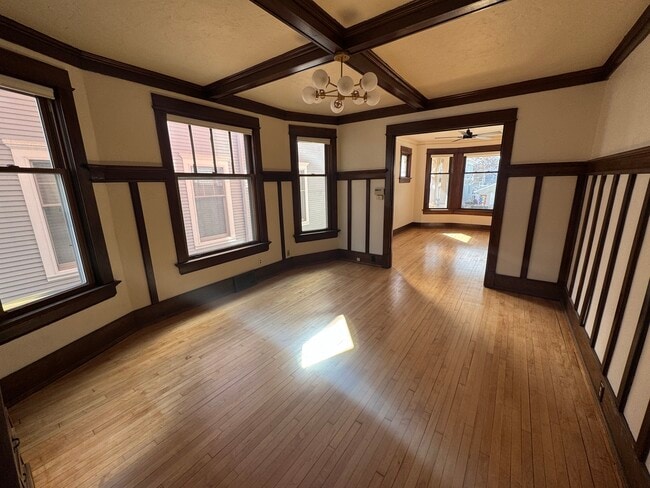 Photo - 2992 S Wentworth Ave