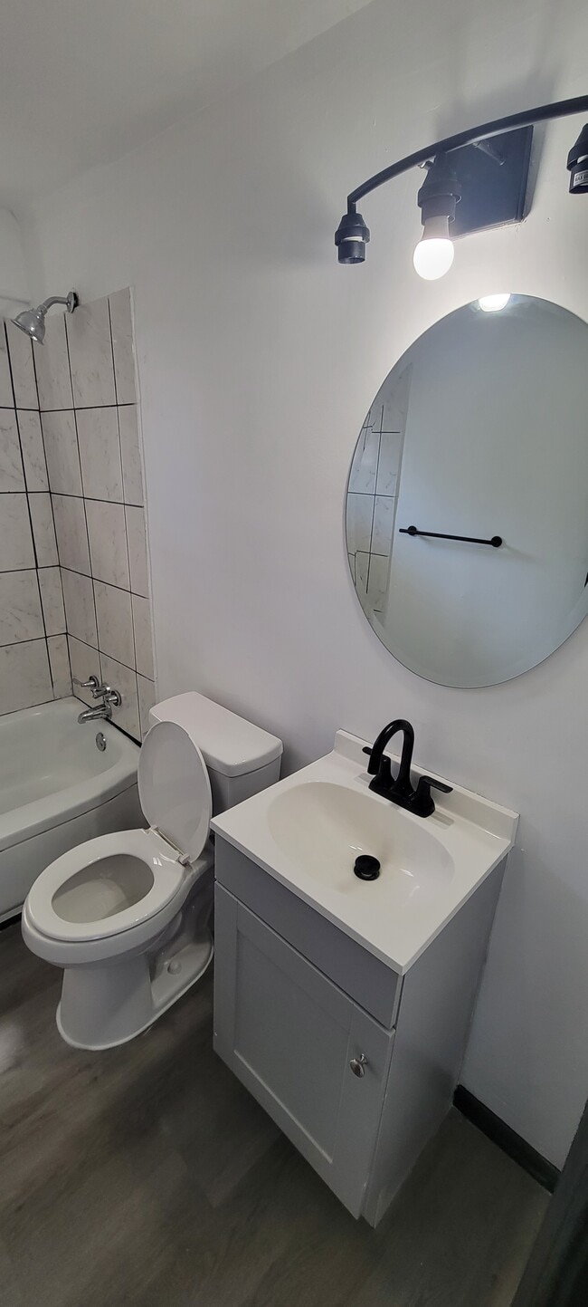 bathroom - 1207 Colfax St Apartments