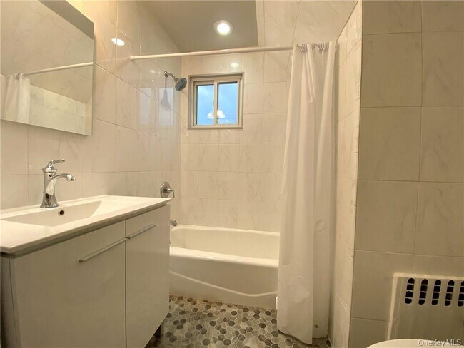 Photo - 31 Fairview Ave Unit 3