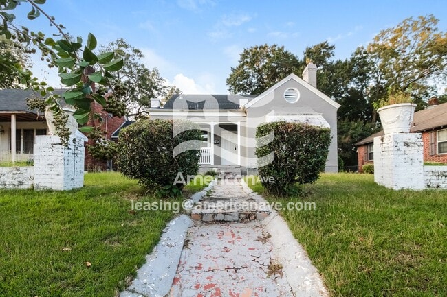 840 Terrace Ave
