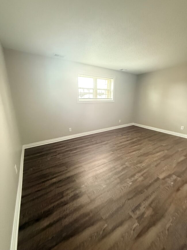 Photo - Lake View Shores Apartments