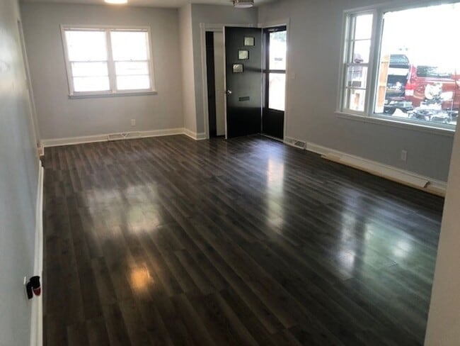 Photo - Remodeled 3 Bedroom Home!