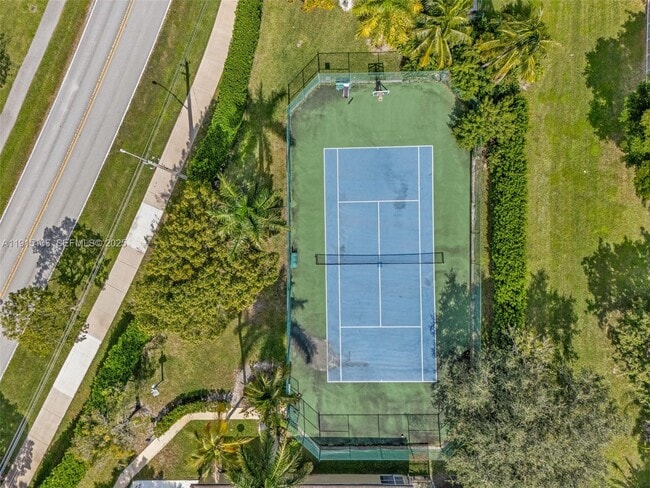 Photo - 7607 NW 70th Way