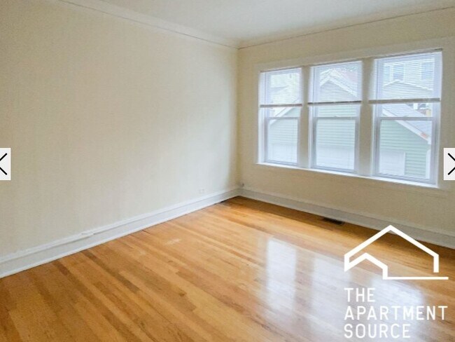 Photo - 5206 N Leavitt St Unit 1