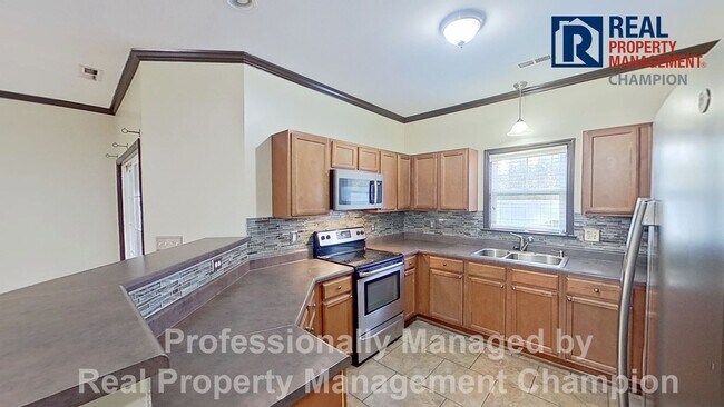 Photo - Beautiful Two Story Townhome with Lots of Storage!!