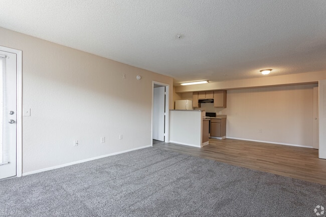 Photo - Reflections Apartments