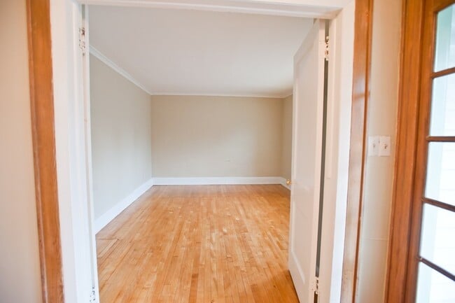 Photo - 3259 N Oakland Ave