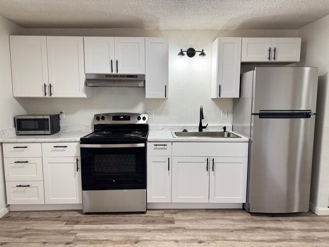 Photo - Gateway Village