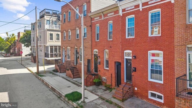 Photo - 1005 Baylis St