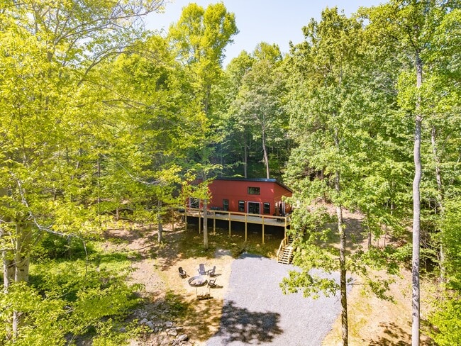 Building Photo - WV-115 Top Rope trail