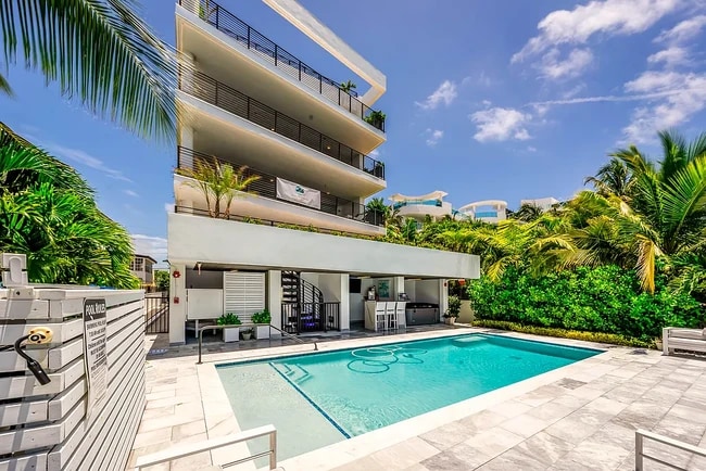 Photo - 1930 Bay Dr Unit APT 2