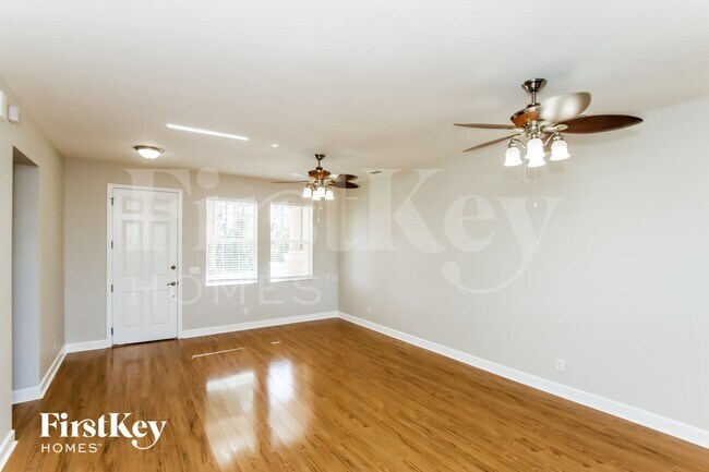 Photo - 2288 Santa Maria Ave SE