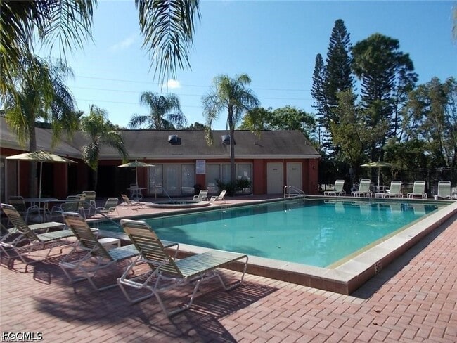 Photo - 2855 Winkler Ave Unit 109