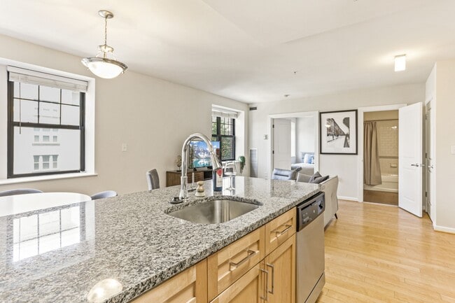 Photo - 1630 R Street