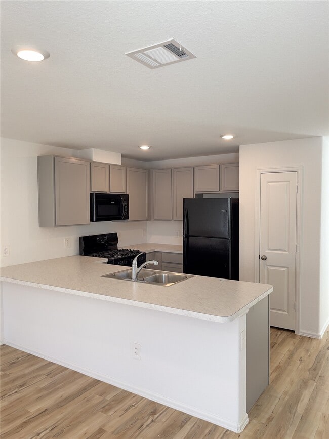 Photo - 21811 Hickory Spgs Ct