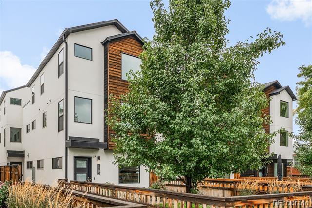 Photo - 1382 Zenobia St