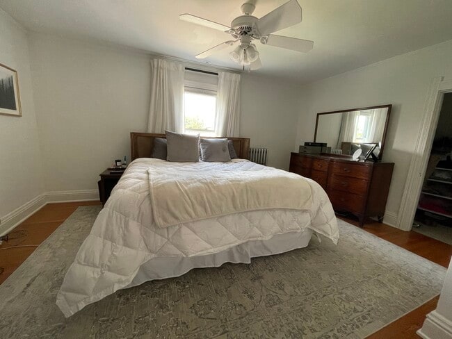 Photo - 123 E Harrison St