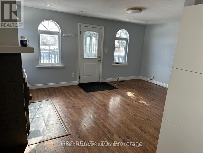 Photo - 853 FOURTH STREET