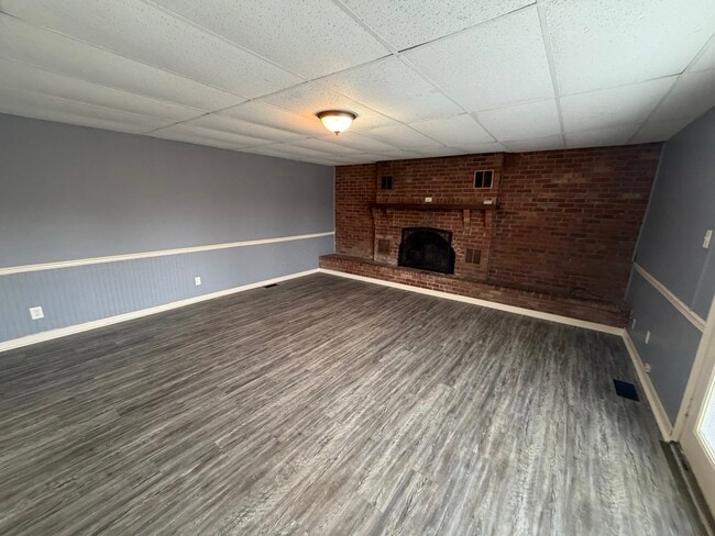 Photo - 13450 Hawbuck Rd