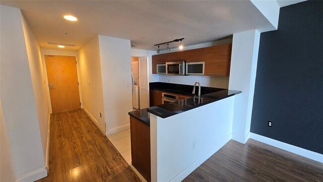 Photo - 244 Biscayne Blvd Condo Unit 2406