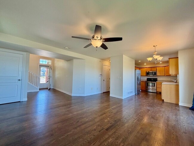 Photo - 4608 Garnet Way