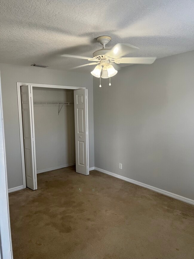 Building Photo - 1018 Bella Vista Dr NE Rental