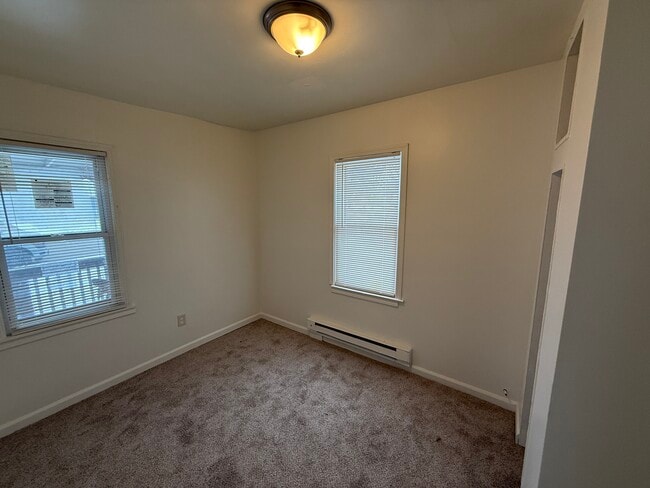 Photo - 12408 Sarsfield Ave