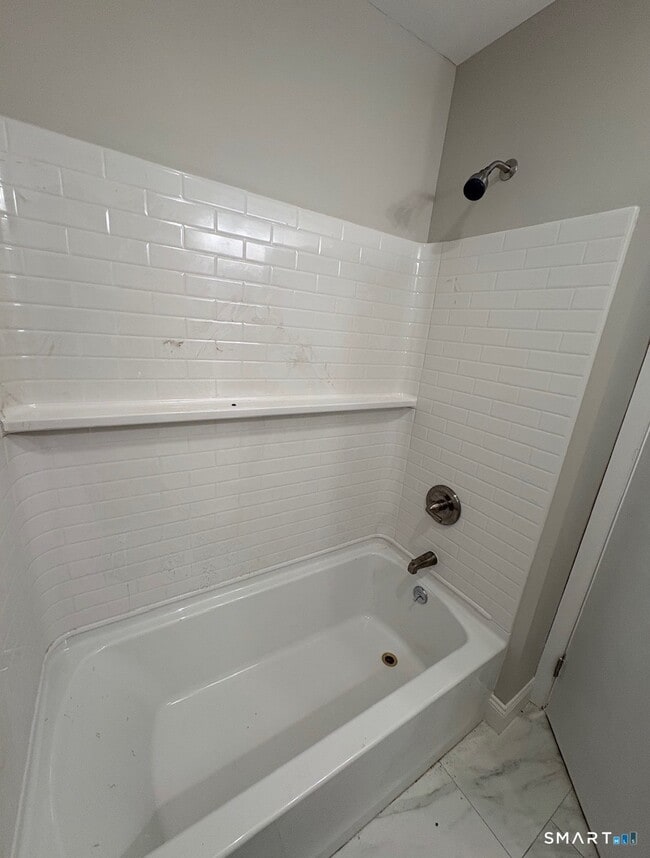 Photo - 34 Center St Unidad 2