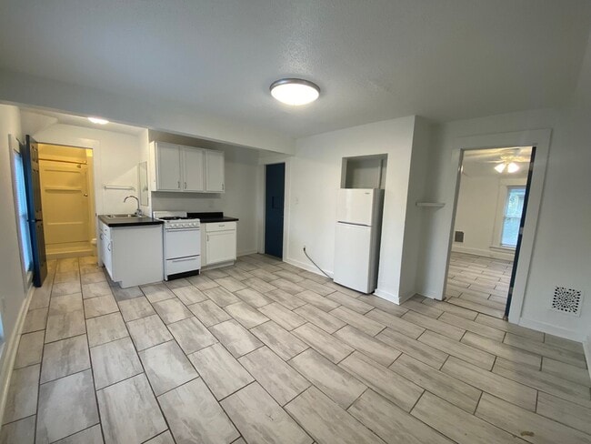 Photo - 1118 26th St Unit 3