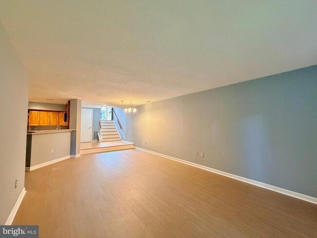 Building Photo - 4880 Dorsey Hall Dr Unit 6