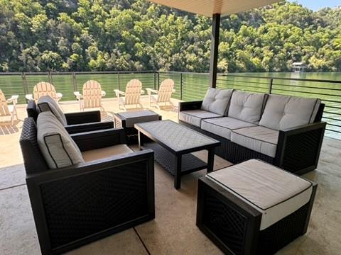 Photo - 2007 Manana St